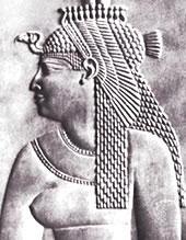 Flachrelief von Kleopatra mit Diadem