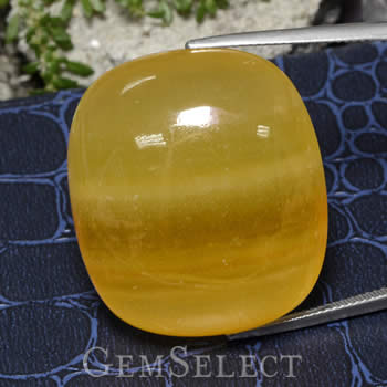Oranger Calcit-Cabochon aus Mexiko