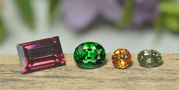 Rhodolith, Tsavorit, Spessartit-Granat - Demantoid-Granate