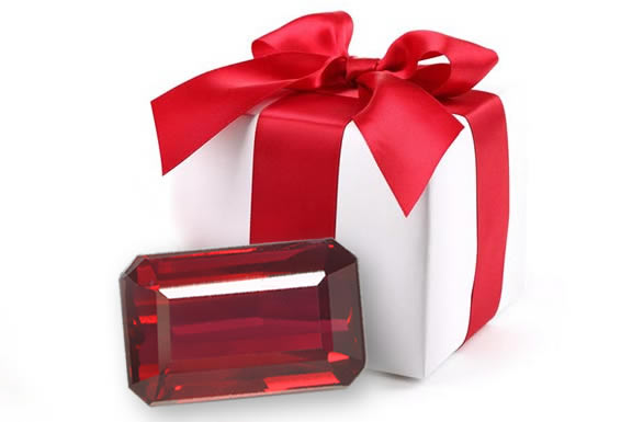 Rubin Edelstein und Geschenk von GemSelect - Medium Image