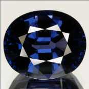 7,69-Ct VVS-Spinell aus Tansania