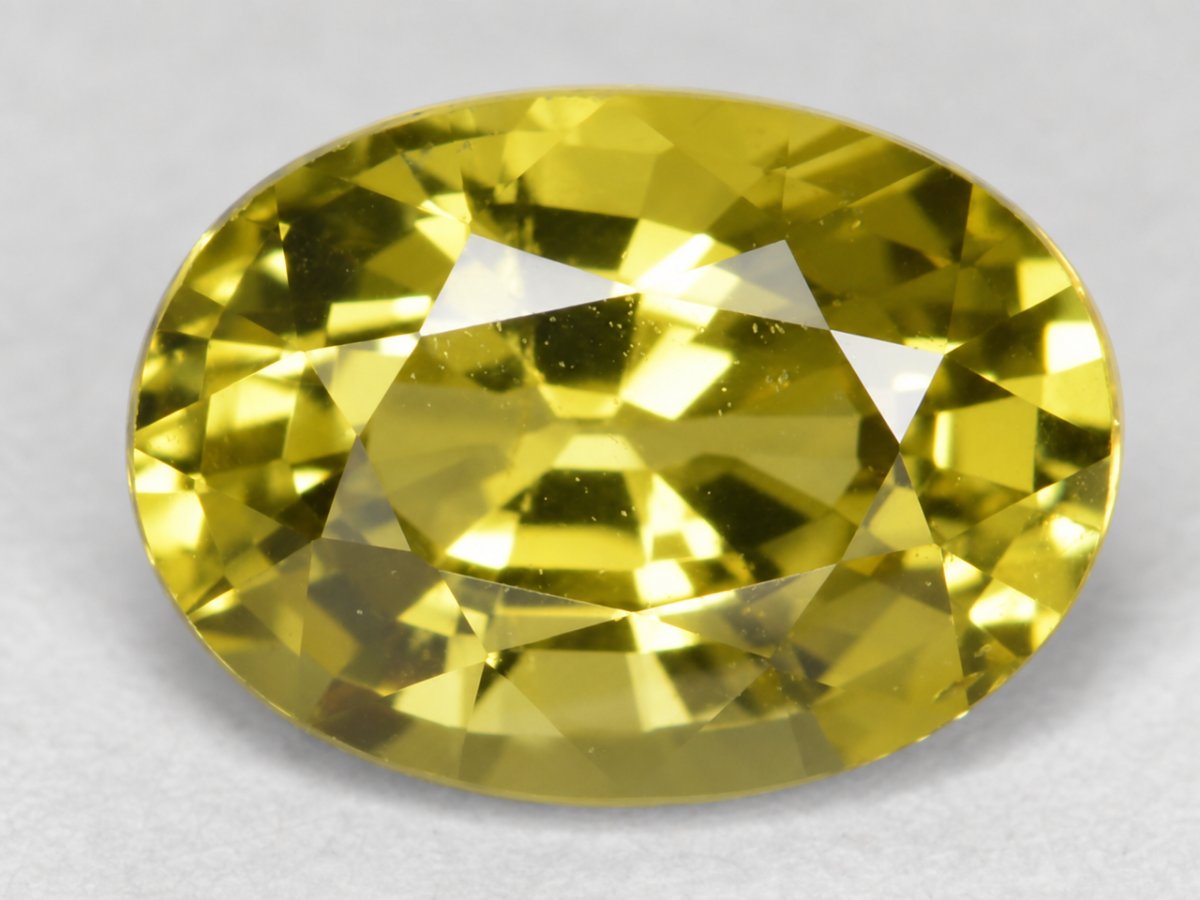 Nahaufnahme von natürlichen Chrysoberyll-Edelsteinen