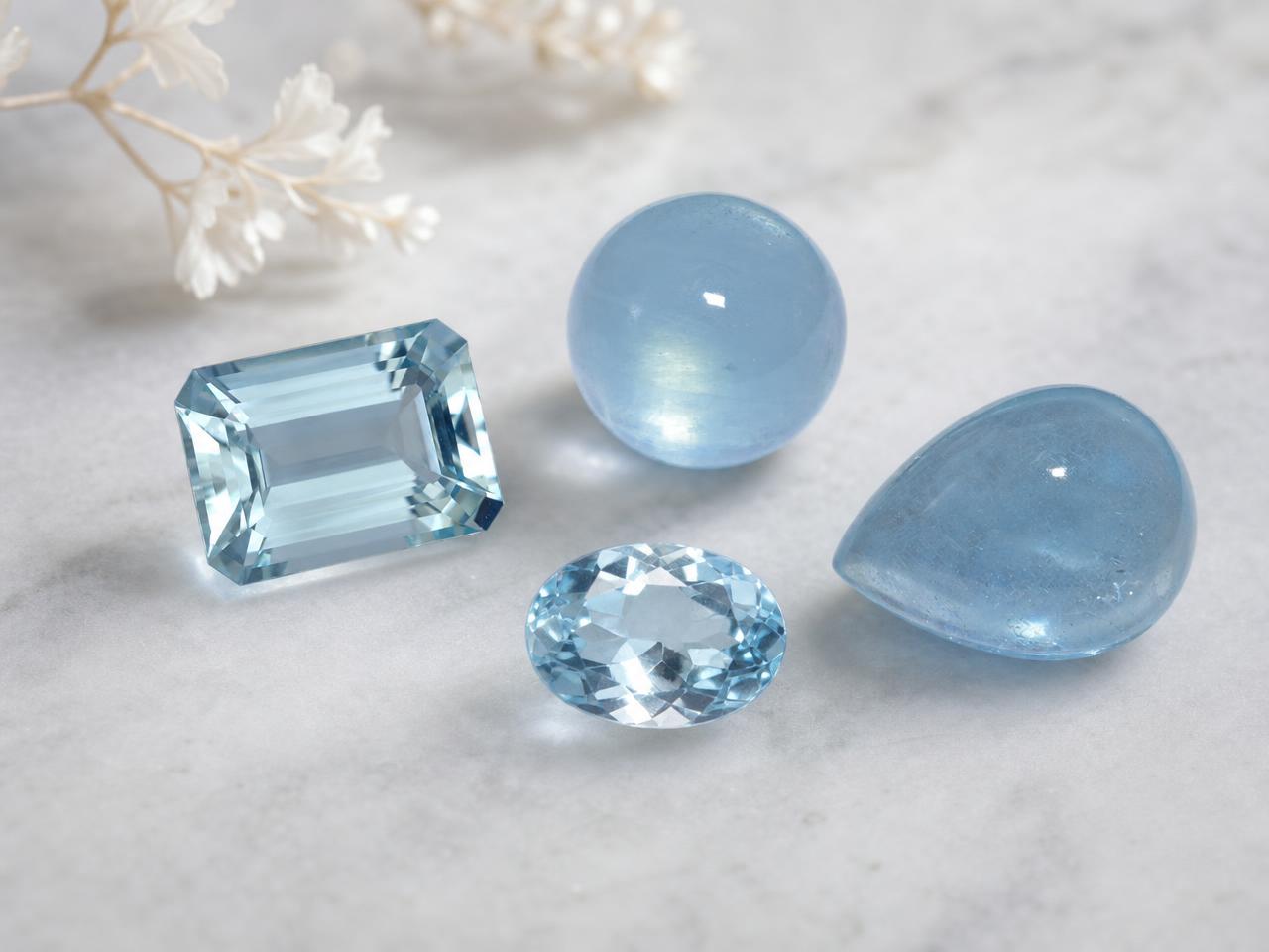Lose Aquamarin-Edelsteine für Geburtsstein-Schmuck für März