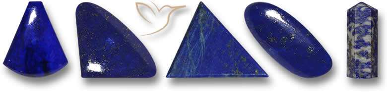 Seltsam geformte Lapislazuli-Edelsteine