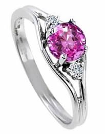 Verlobungsring mit rosa Saphir