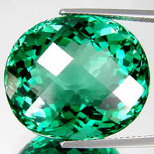 Synthetischer grüner Quarz Synthetic Green Quartz