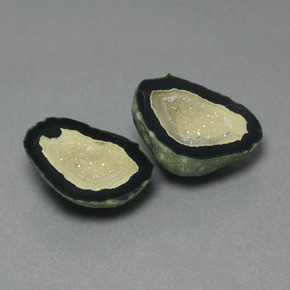 32.85 ct natürliche Mehrfarbig Achat-Geode-Edelsteine, Ausgefallene Form, Lichtundurchlässig