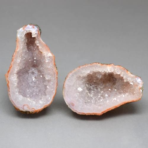 17,53 ct natürliche mehrfarbiger Achatgeode-Edelsteine, Fantasieschliff, Lichtundurchlässig