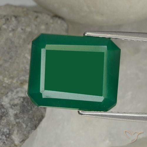 4.95ct Natürlicher gelblich-grün Achat, Smaragdschliff, Lichtdurchlässig