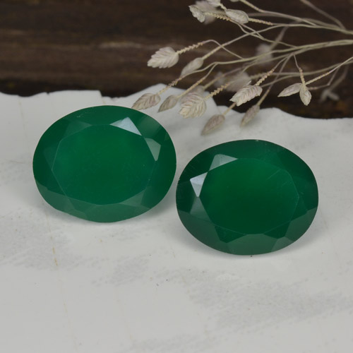 6,74 ct natürliche grüner Achat-Edelsteine, Oval Schliff, Lichtdurchlässig