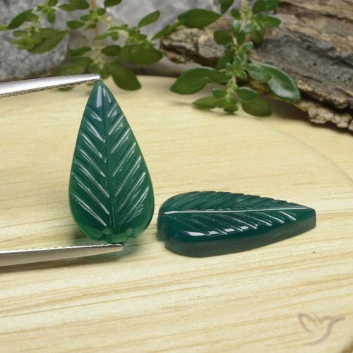 8.25 ct natürliche Mittleres Dunkelgrün Achat-Edelsteine, Fantasie, Lichtdurchlässig