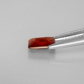1,03 ctw natürlicher roter Almandin-Granat, Smaragdschliff, VS