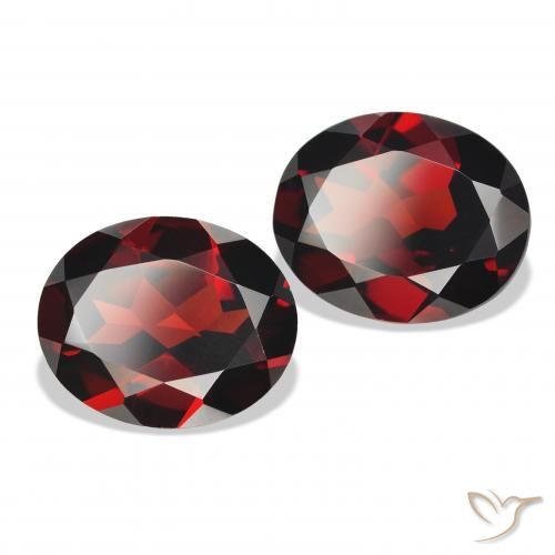 7.56 ct natürliche dunkelrot Almandin-Granat-Edelsteine, Oval, VVS-VS