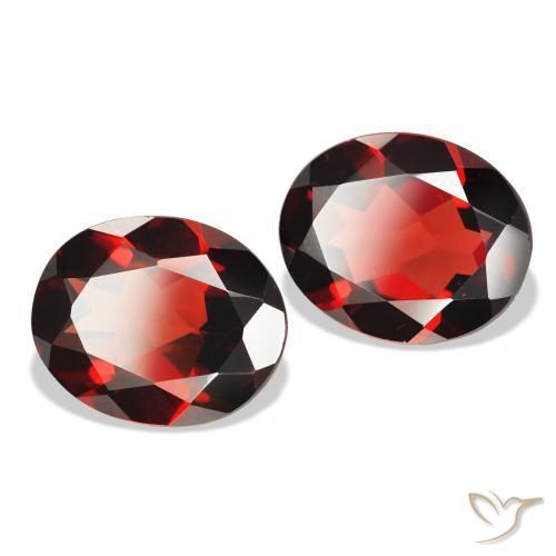 7.31 ct natürliche Tiefes Blutrot Almandin-Granat-Edelsteine, Oval, VVS-VS