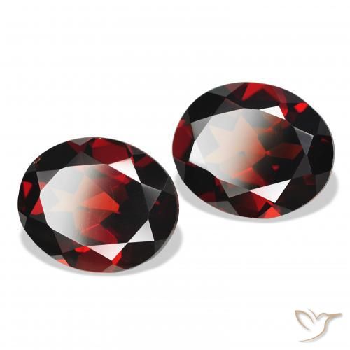 7.53 ct natürliche dunkelrot Almandin-Granat-Edelsteine, Oval, VVS-VS
