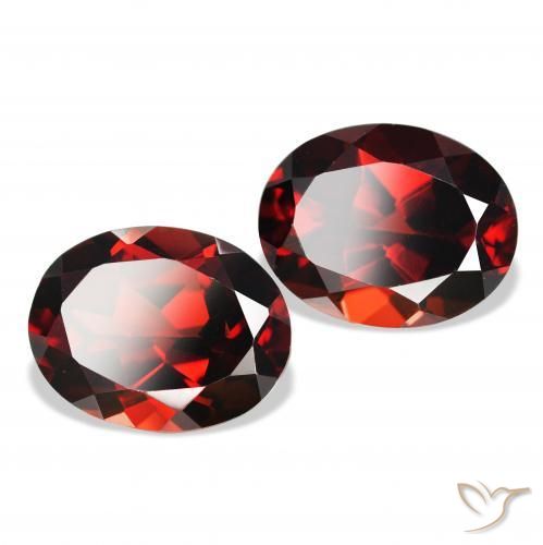 4.79 ct natürliche Tiefes Blutrot Almandin-Granat-Edelsteine, Oval, VS