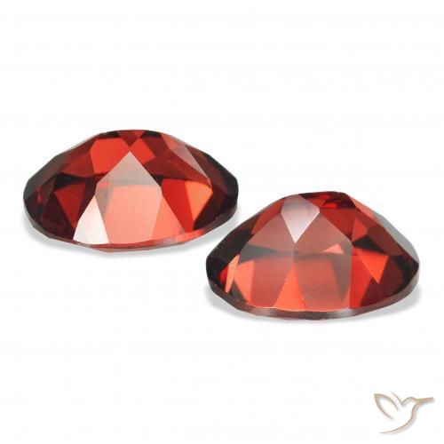 4.79 ct natürliche Tiefes Blutrot Almandin-Granat-Edelsteine, Oval, VS