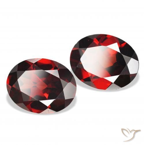 4.16 ct natürliche Tiefes Blutrot Almandin-Granat-Edelsteine, Oval, VS