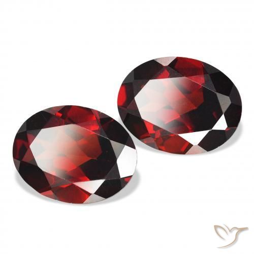 4.28 ct natürliche Tiefes Blutrot Almandin-Granat-Edelsteine, Oval, VS