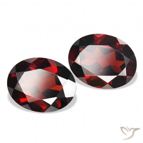 4.01 ct natürliche Tiefes Blutrot Almandin-Granat-Edelsteine, Oval, VS