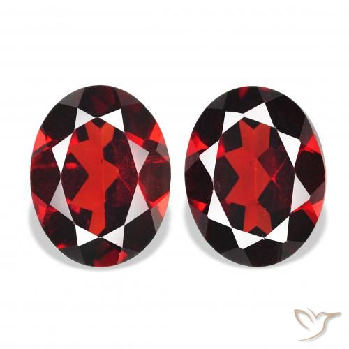 4.46 ct natürliche dunkelrot Almandin-Granat-Edelsteine, Oval, VS