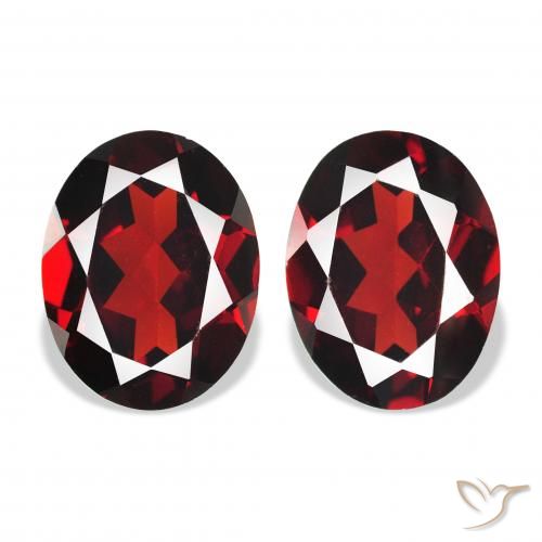 4.19ctw Natürlicher dunkelrot Almandin-Granat, Oval, VVS-VS