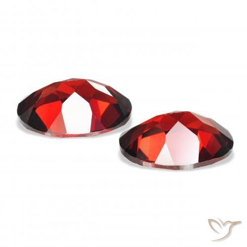 4.19 ct natürliche dunkelrot Almandin-Granat-Edelsteine, Oval, VVS-VS