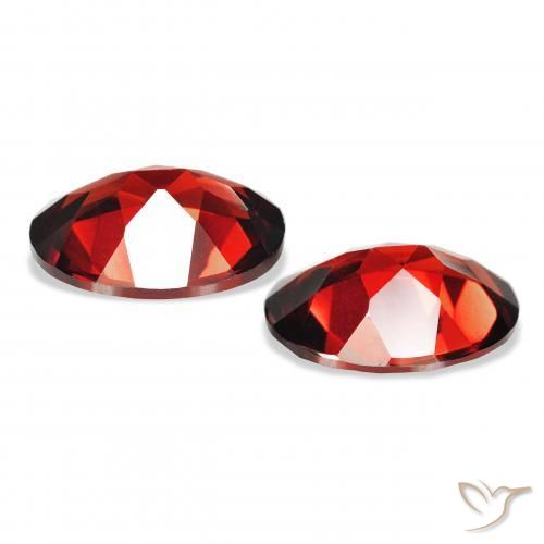 3.98 ct natürliche Tiefes Blutrot Almandin-Granat-Edelsteine, Oval, VVS-VS