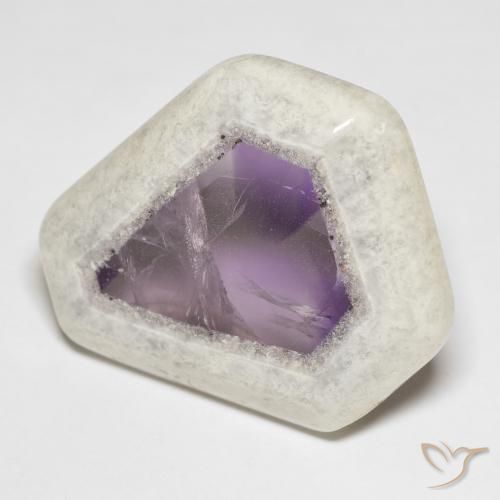 45,43 ctw natürlicher mehrfarbiger Amethystgeodenscheibe, Fantasieschliff, Transparent