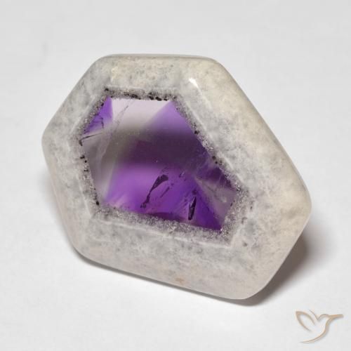29,19 ctw natürlicher mehrfarbiger Amethystgeodenscheibe, Fantasieschliff, Transparent