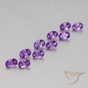 3.88 ct natürliche Lilaisch-violett Amethyst-Edelsteine, Oval, VVS-VS