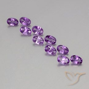 3.99ctw Natürlicher Mittelviolettes Violett Amethyst, Oval, VVS-VS