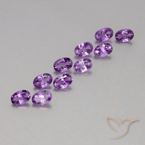3.99 ct natürliche Mittelviolettes Violett Amethyst-Edelsteine, Oval, VVS-VS