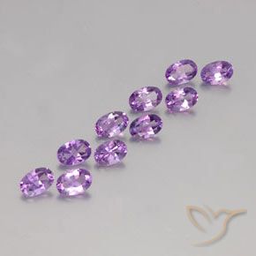 4.05 ct natürliche Mittelviolettes Violett Amethyst-Edelsteine, Oval, VVS-VS