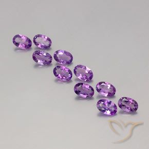 3.77ctw Natürlicher Mittelviolettes Violett Amethyst, Oval, VVS-VS