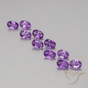 3.97ctw Natürlicher Mitteldunkles Violettviolett Amethyst, Oval, VVS-VS