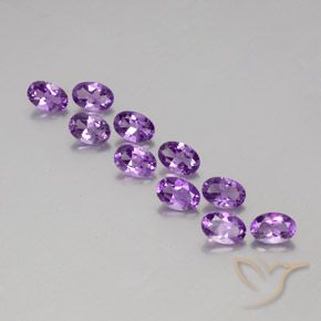 3.89ctw Natürlicher Mitteldunkles Violettviolett Amethyst, Oval, VVS-VS