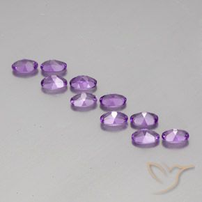3.98 ct natürliche Lilaisch-violett Amethyst-Edelsteine, Oval, VVS-VS