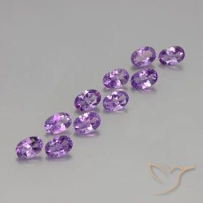 3.91 ct natürliche Mittelviolettes Violett Amethyst-Edelsteine, Oval, VVS-VS