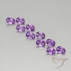 3.82ctw Natürlicher Mittelviolettes Violett Amethyst, Oval, VVS-VS