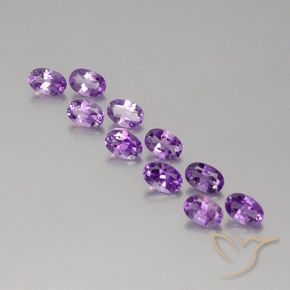 4.12ctw Natürlicher Mittelviolettes Violett Amethyst, Oval, VVS-VS