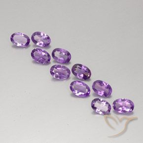 3.45ctw Natürlicher Mittelrosa Violett Amethyst, Oval, VVS-VS