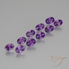 4.10ctw Natürlicher Mittelviolett Amethyst, Oval, VS