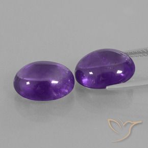 9.67 ct natürliche Mittelviolett Amethyst-Edelsteine, Oval, Transparent