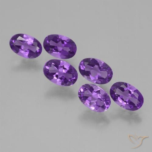 2.56ctw Natürlicher Intensives Violett Amethyst, Oval, VVS-VS
