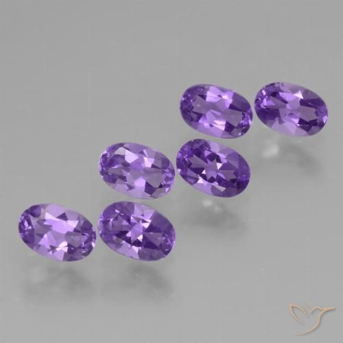 2.73ctw Natürlicher Mittelviolett Amethyst, Oval, VVS-VS