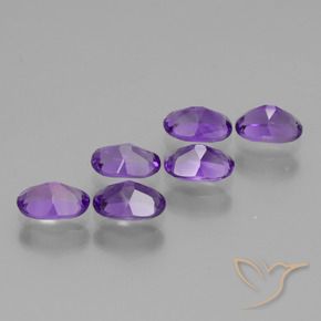 2.57 ct natürliche Mittelviolett Amethyst-Edelsteine, Oval, VVS-VS