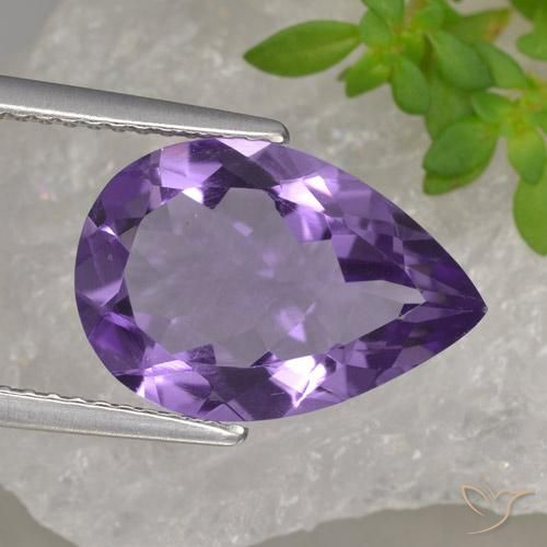 4.27ct Natürlicher Mittelviolett Amethyst, Birnenform, VVS-VS