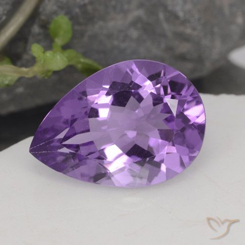 4.51ct Natürlicher Mittelviolett Amethyst, Birnenform, VVS