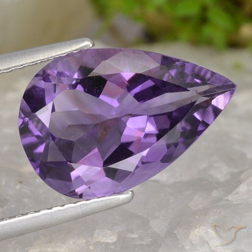 4.52ct Natürlicher Mittelviolett Amethyst, Birnenform, VVS-VS